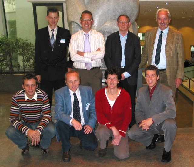 Tony Kiss, Cornald van Strien, Hans Pragt & Piet Beuker [top], Joldert Faber, Bernard Tuin, Lian Nabuurs & Boris Kuzmanovic [btm] - Akzo Nobel Chemicals, Arnhem / The Netherlands, 2005